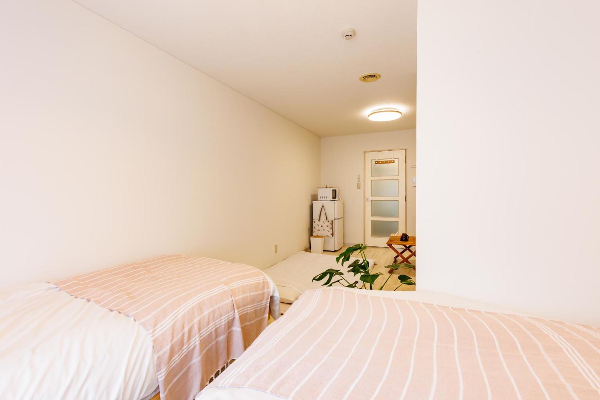 Hideaway Miyakojima Apartment Осака Екстериор снимка